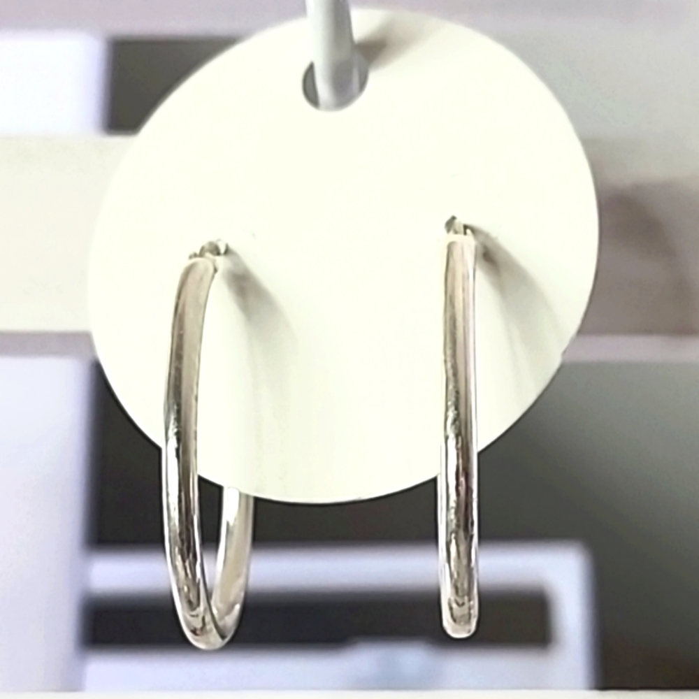 .925 Polished Sterling Silver Classic Oval Hoop Earrings